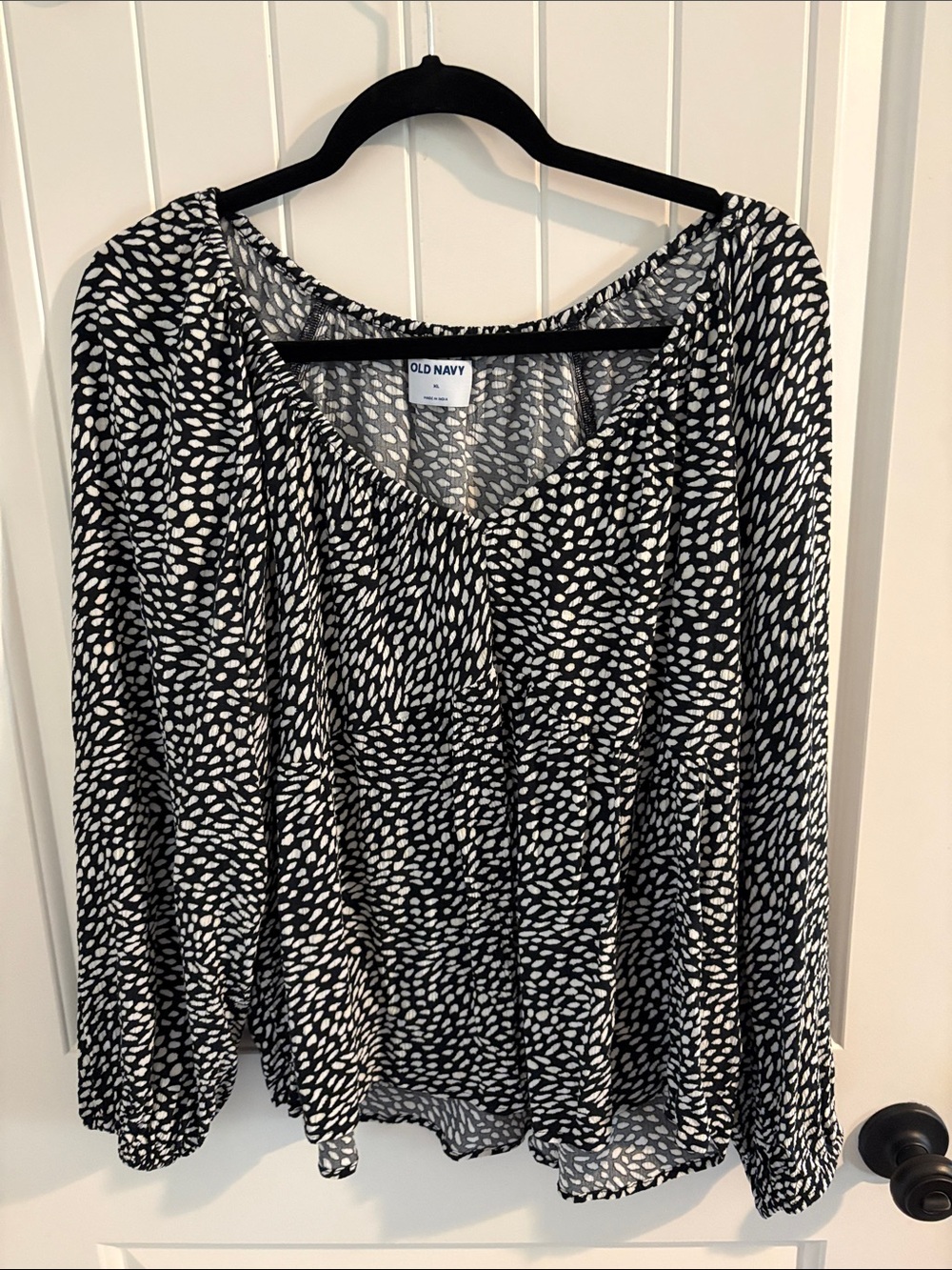 Old Navy Black and White Patterned Peasant Top